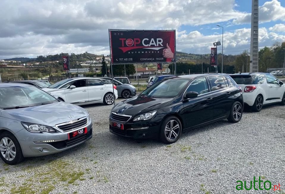 2015' Peugeot 308 photo #2