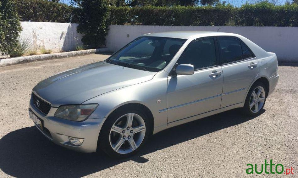 2003' Lexus Is-200 photo #1