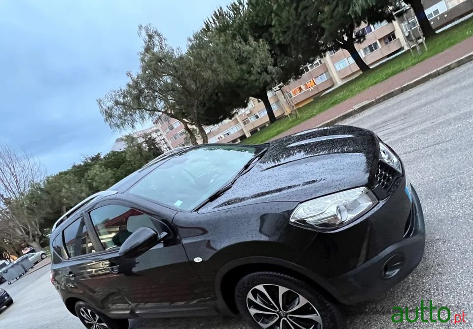 2011' Nissan Qashqai photo #4