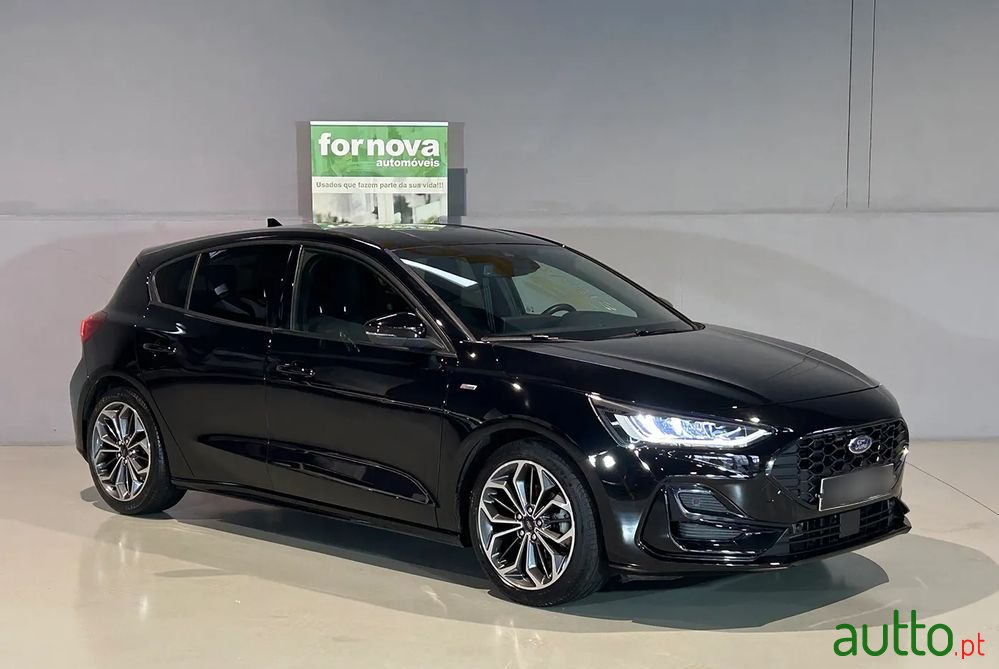 2023' Ford Focus photo #3