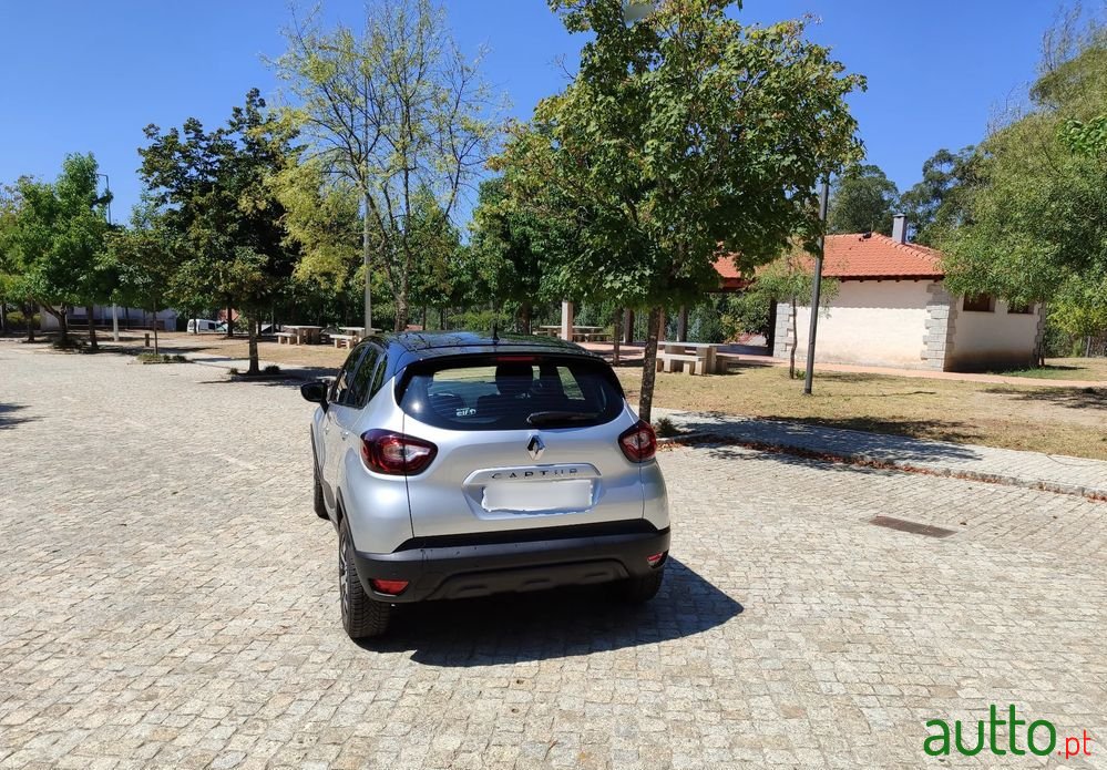 2019' Renault Captur 0.9 Tce Exclusive photo #3