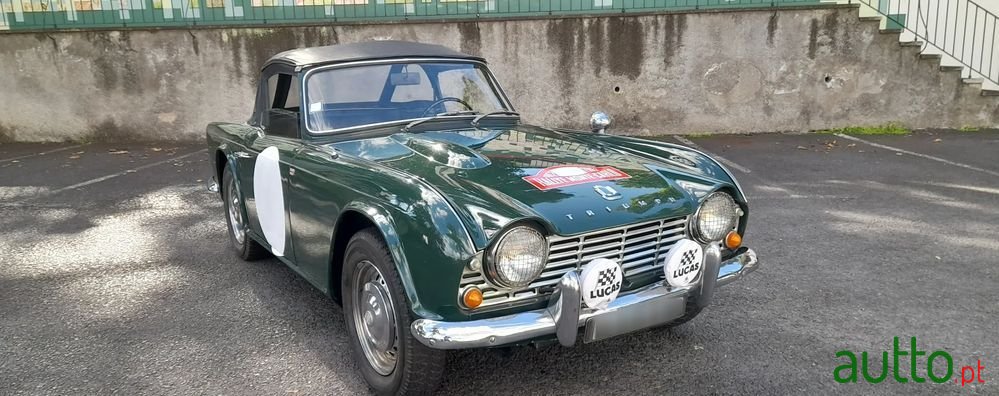 1962' Triumph Tr4 photo #1