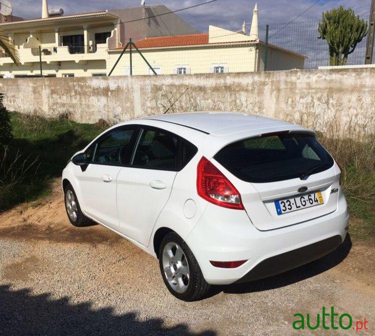 2011' Ford Fiesta 1.25 Trend photo #3