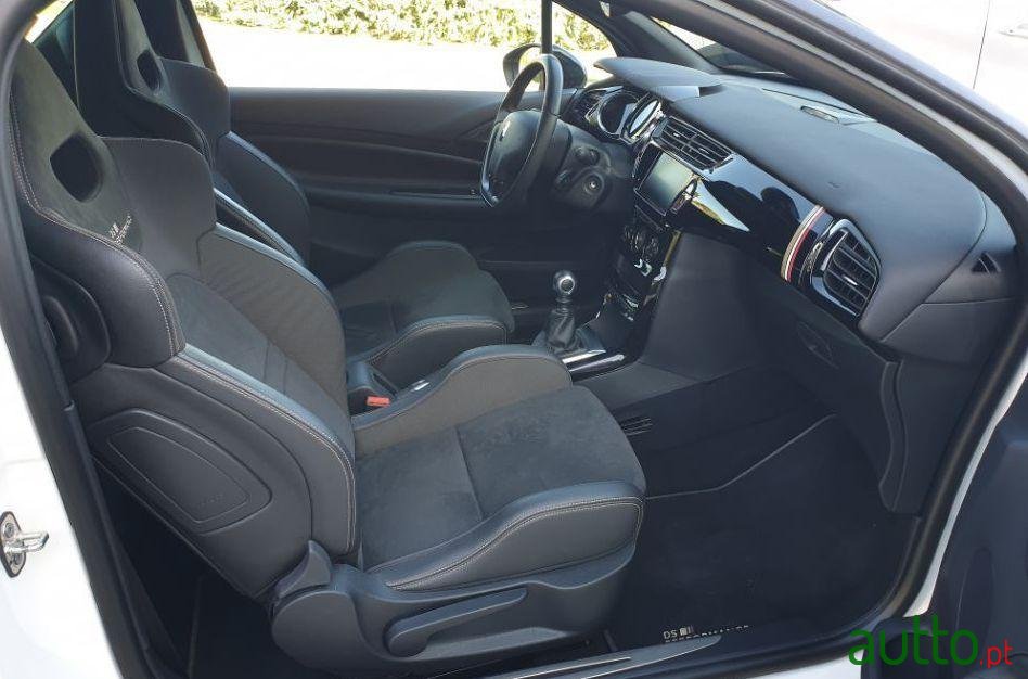 2018' DS Automobiles Ds3 photo #6