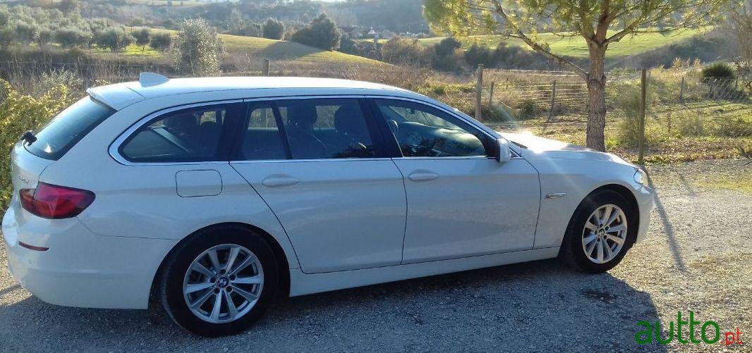 2012' BMW 520 photo #3