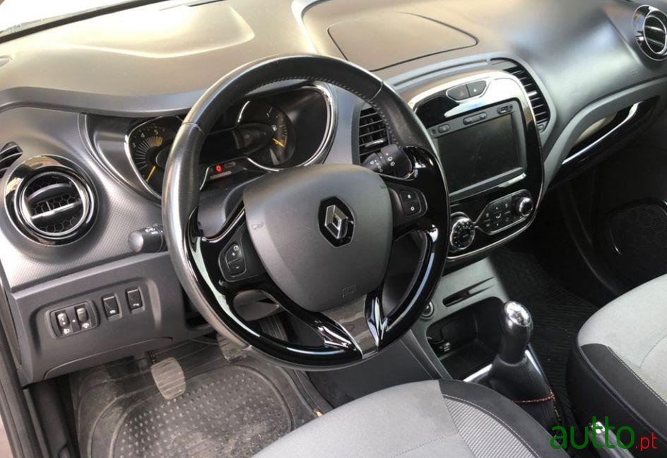 2014' Renault Captur photo #4