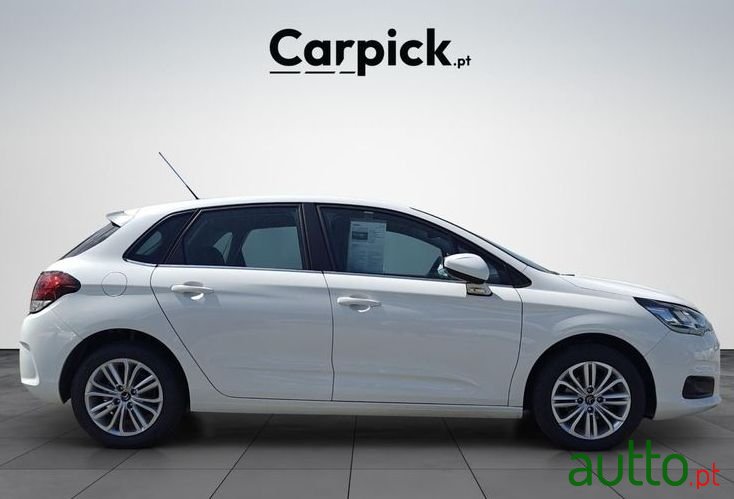 2016' Citroen C4 1.2 Puretech Feel photo #6