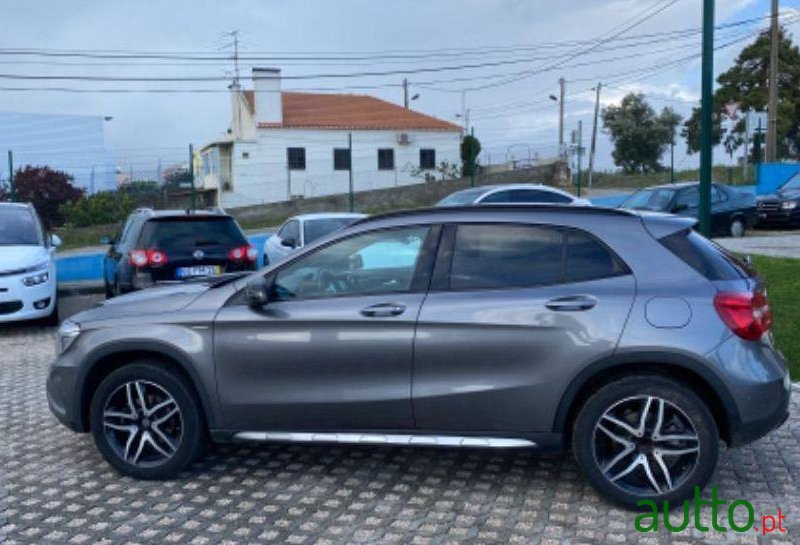 2017' Mercedes-Benz Gla-180 Cdi Amg Line photo #2