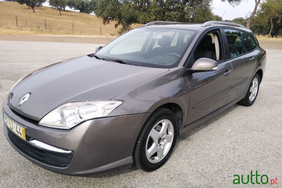 2008' Renault Laguna Break photo #4