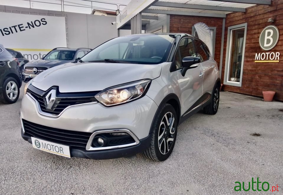 2014' Renault Captur photo #1