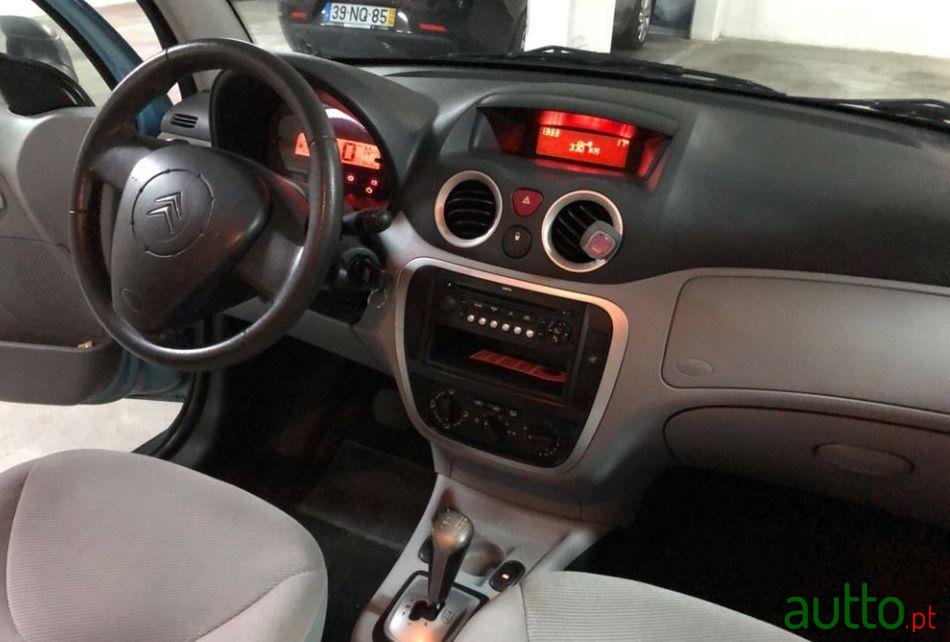 2008' Citroen C3 photo #3