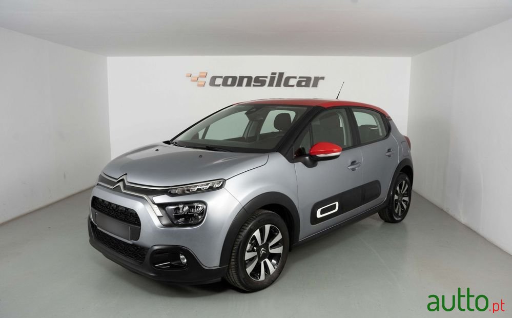 2021' Citroen C3 1.2 Puretech Shine photo #1