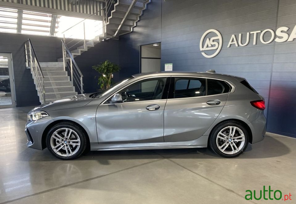 2022' BMW 116 photo #2