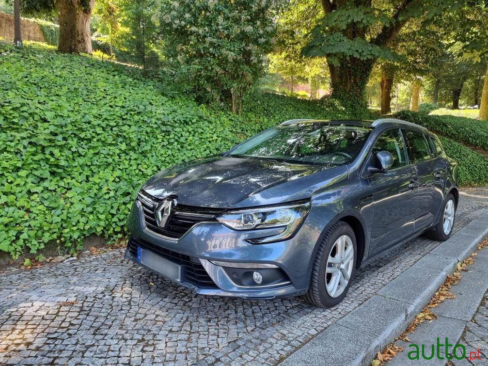 2018' Renault Megane Sport Tourer photo #2