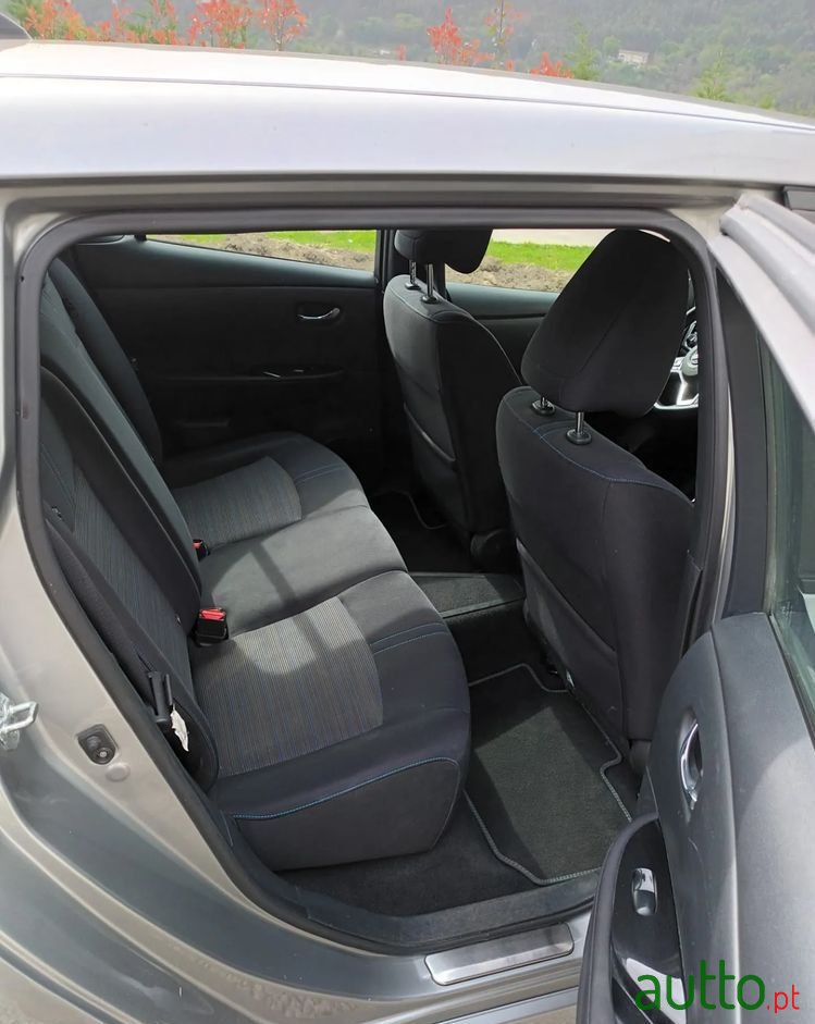 2018' Nissan Leaf Acenta photo #3