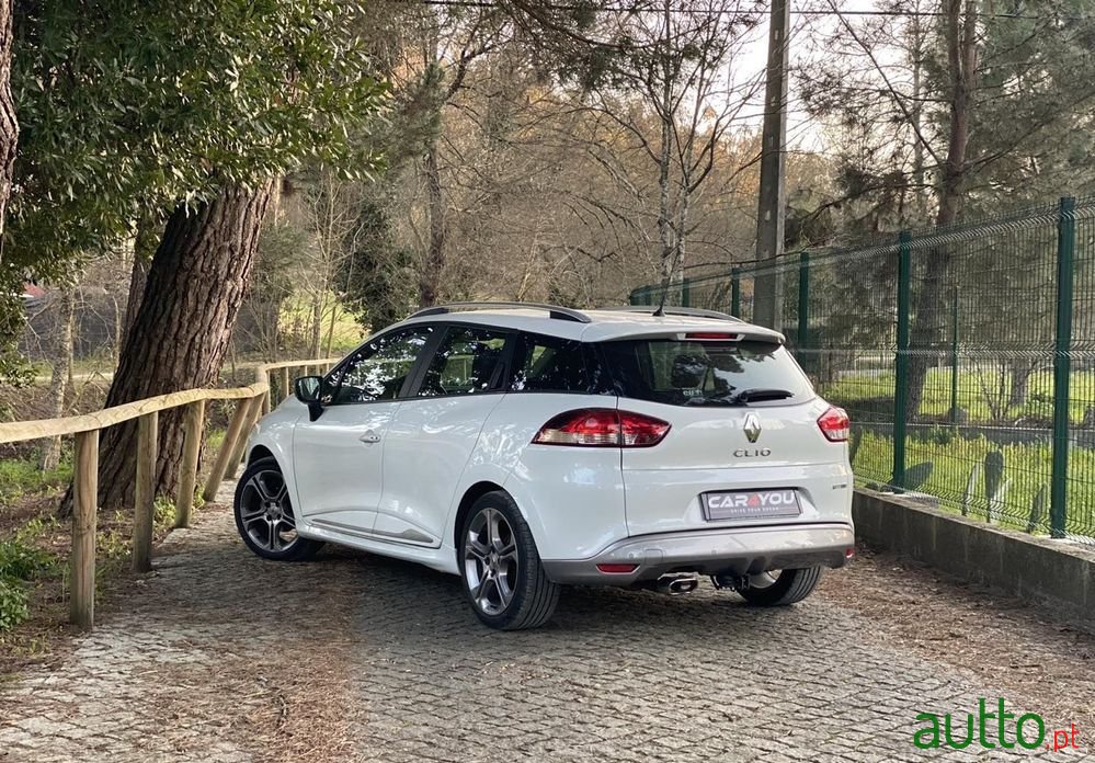 2018' Renault Clio Sport Tourer photo #4