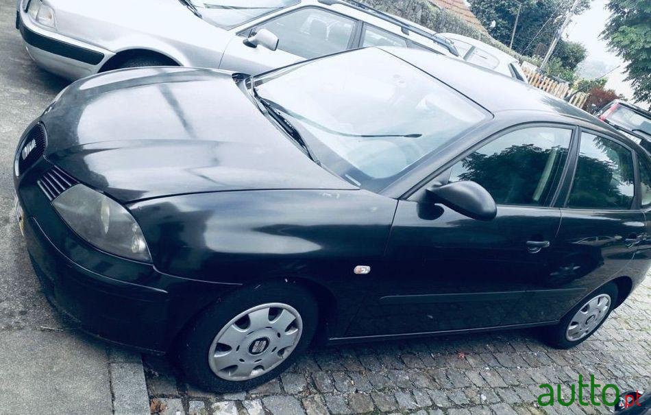 2004' SEAT Ibiza photo #4