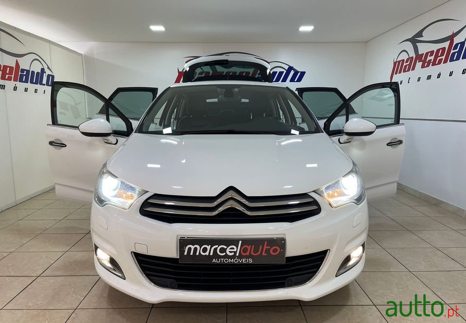 2016' Citroen C4 photo #5