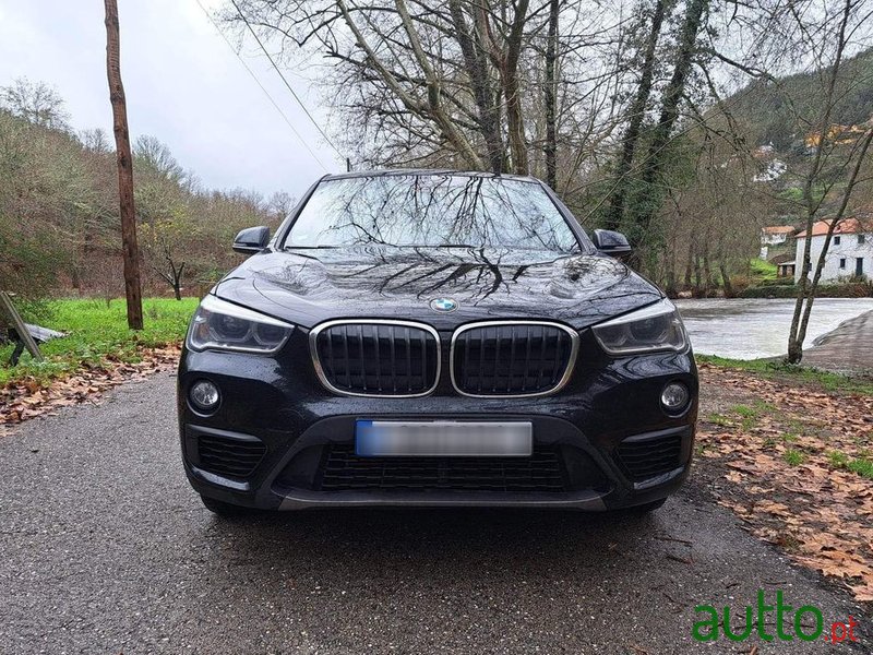 2017' BMW X1 18 D Sdrive photo #2