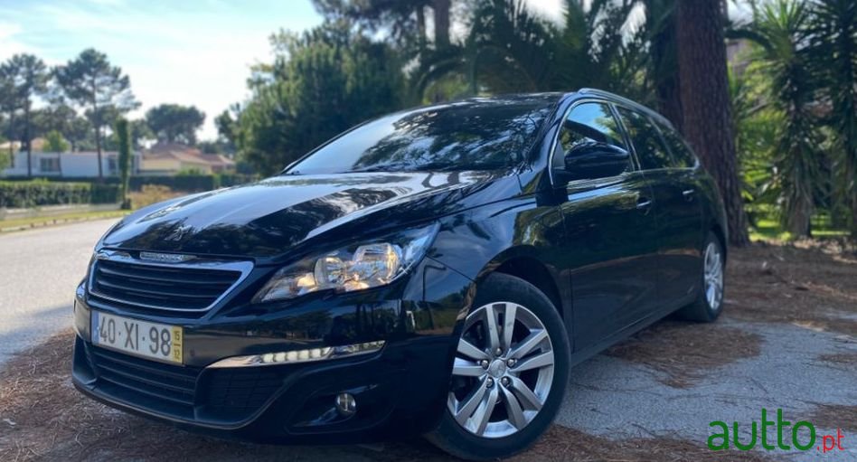 2015' Peugeot 308 Sw photo #2