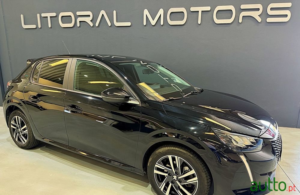 2023' Peugeot 208 Puretech photo #1