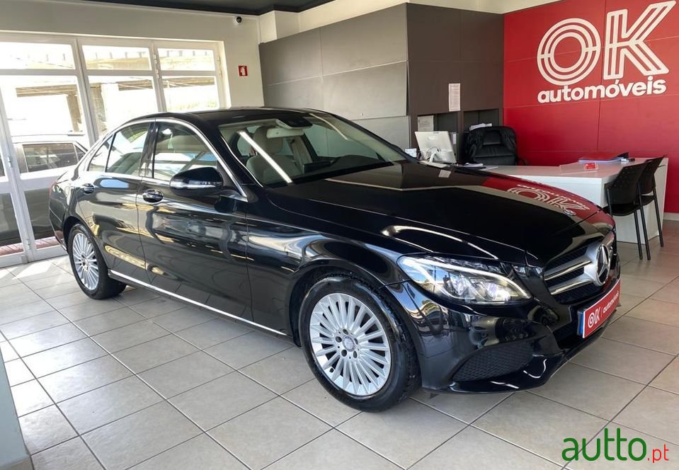 2014' Mercedes-Benz C-220 photo #3