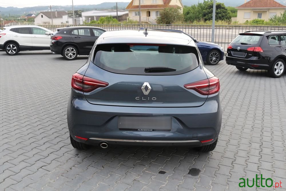 2020' Renault Clio photo #6