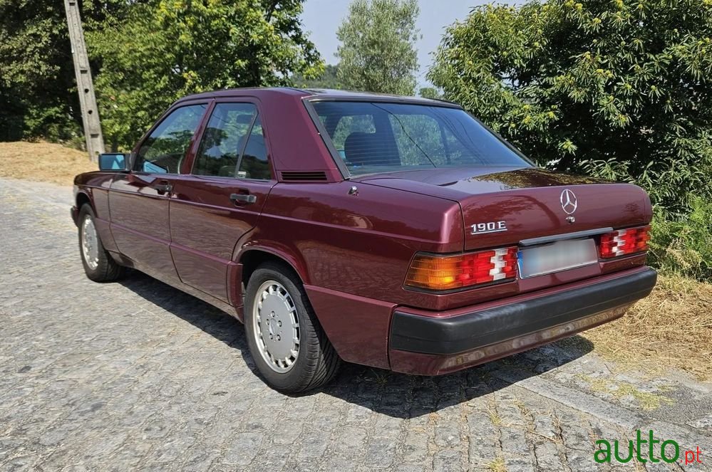 1992' Mercedes-Benz 190 E 1.8 photo #2