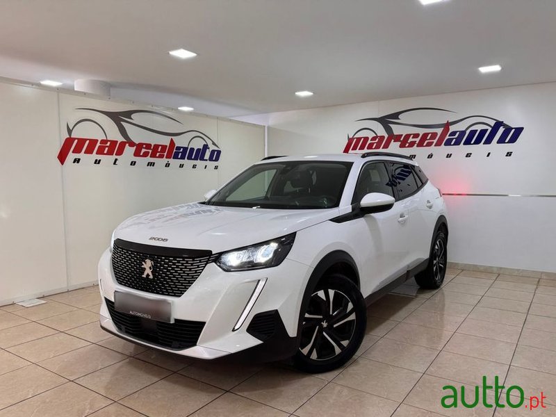 2021' Peugeot 2008 1.2 Puretech Allure photo #1
