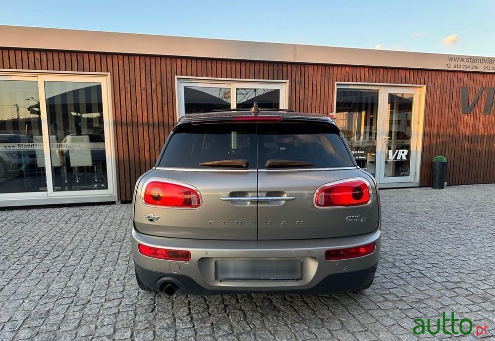 2016' MINI Clubman One D photo #5