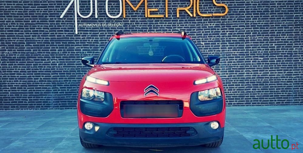 2016' Citroen C4 Cactus 1.2 Puretech Shine photo #4