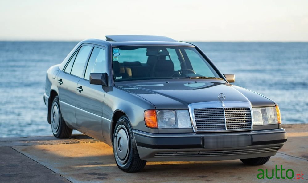 1991' Mercedes-Benz 250 photo #5