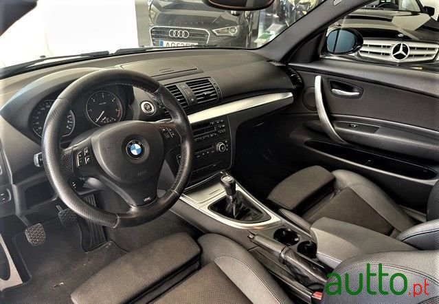 2008' BMW 118 D Pack M photo #6