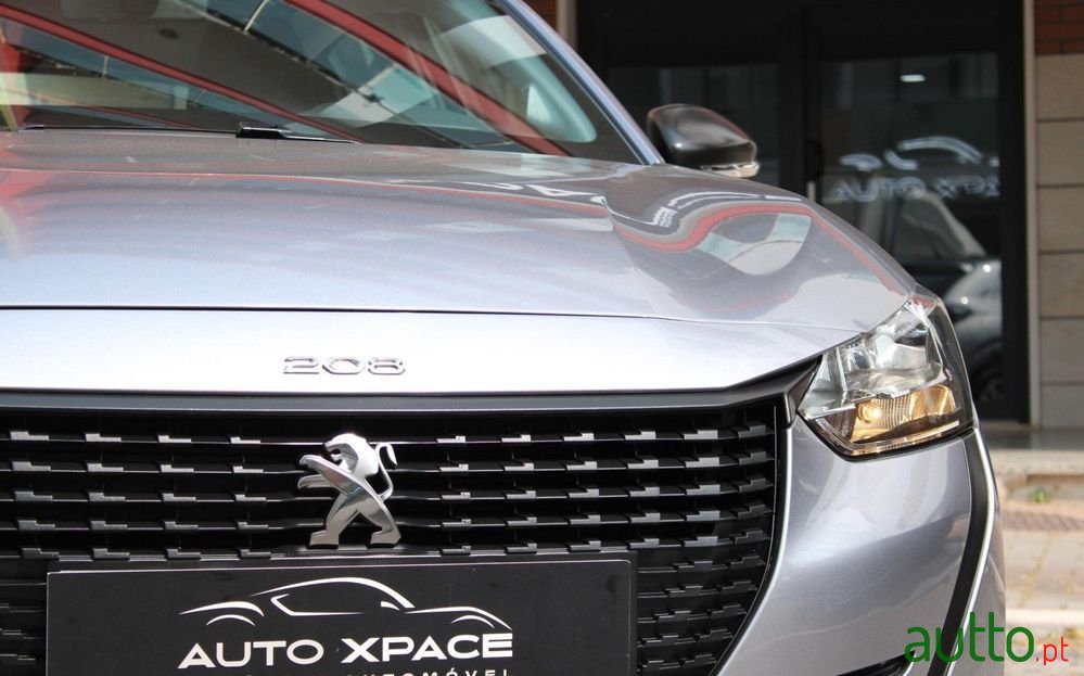 2020' Peugeot 208 photo #2