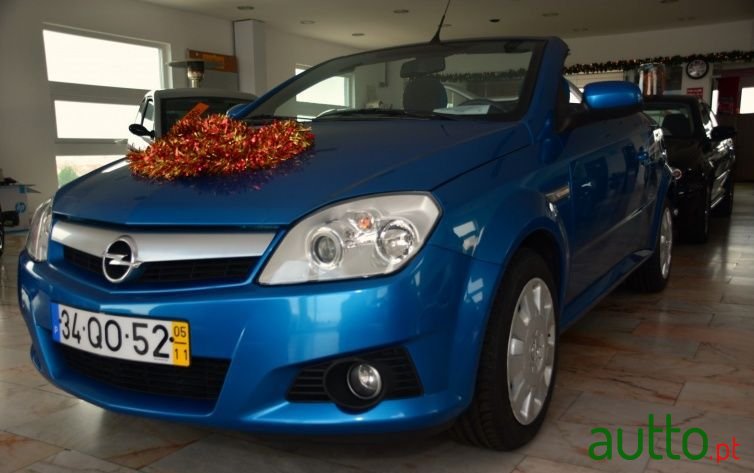 2005' Opel Tigra photo #1