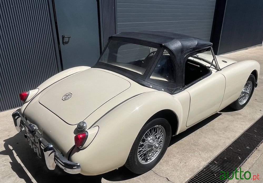 1957' MG MGA photo #6
