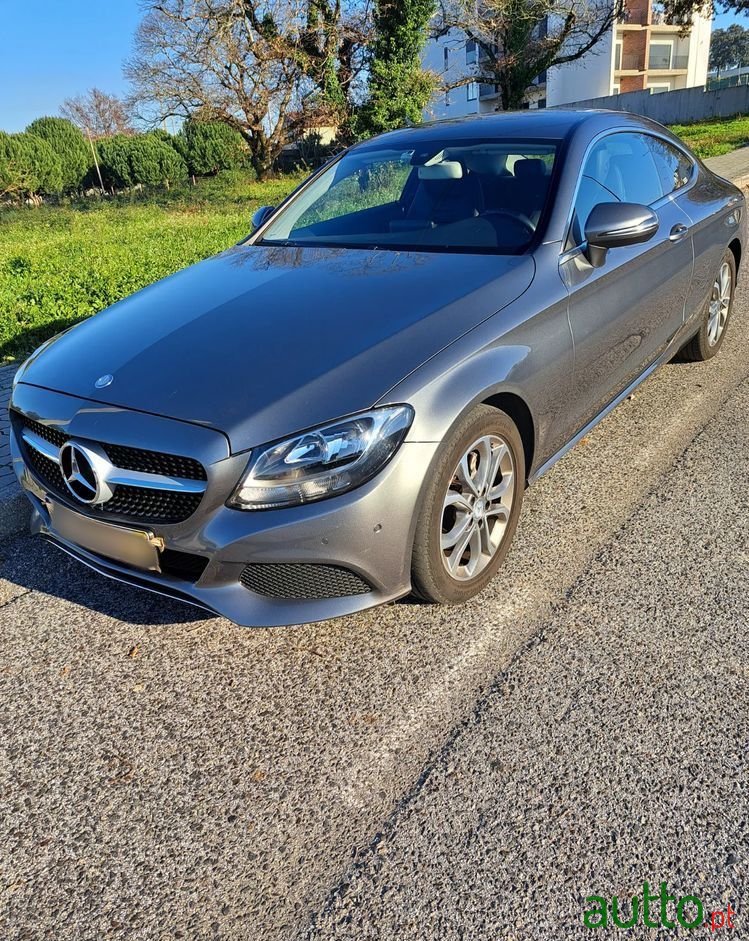 2016' Mercedes-Benz C 220 photo #2