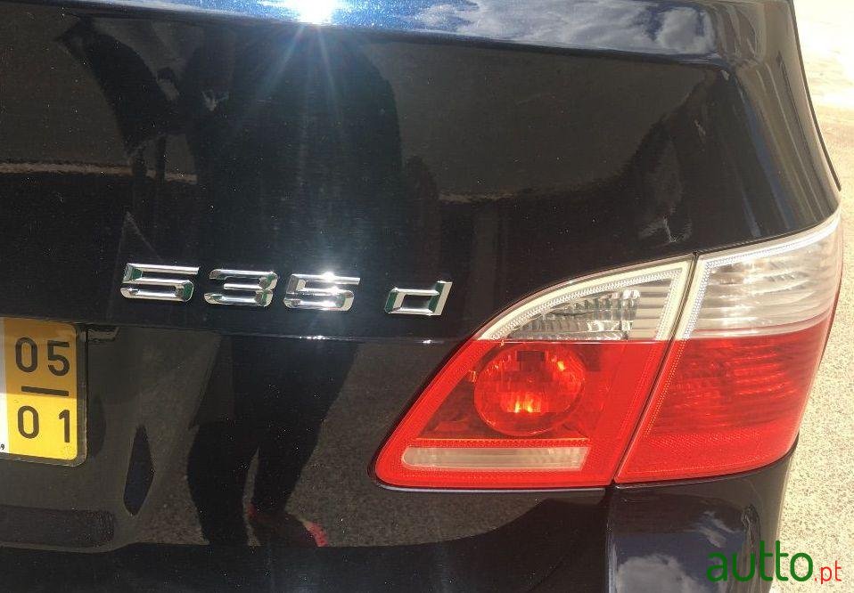 2005' BMW 535 Touring Pack M 286Cv photo #2
