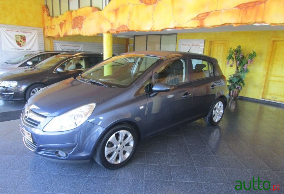 2008' Opel Corsa photo #2