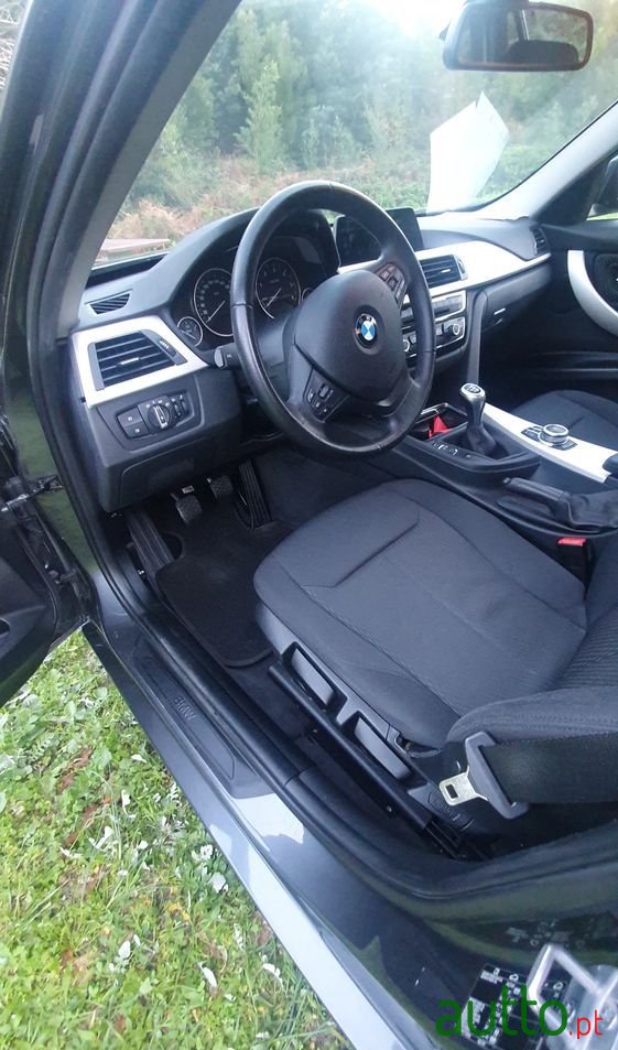 2018' BMW 318 Gran Turismo photo #4