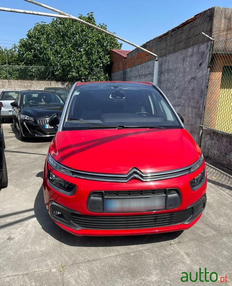 2019' Citroen Grand C4 SpaceTourer photo #1