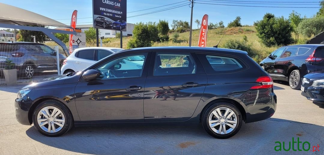 2017' Peugeot 308 Sw photo #6