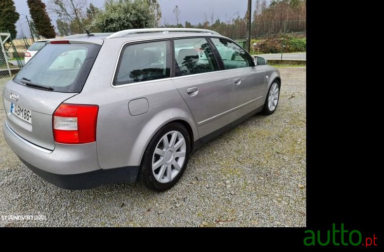 2002' Audi A4 Avant photo #3
