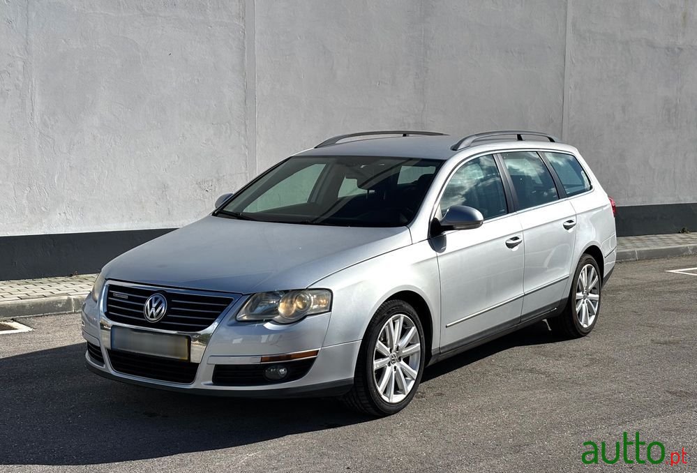 2008' Volkswagen Passat Variant photo #1