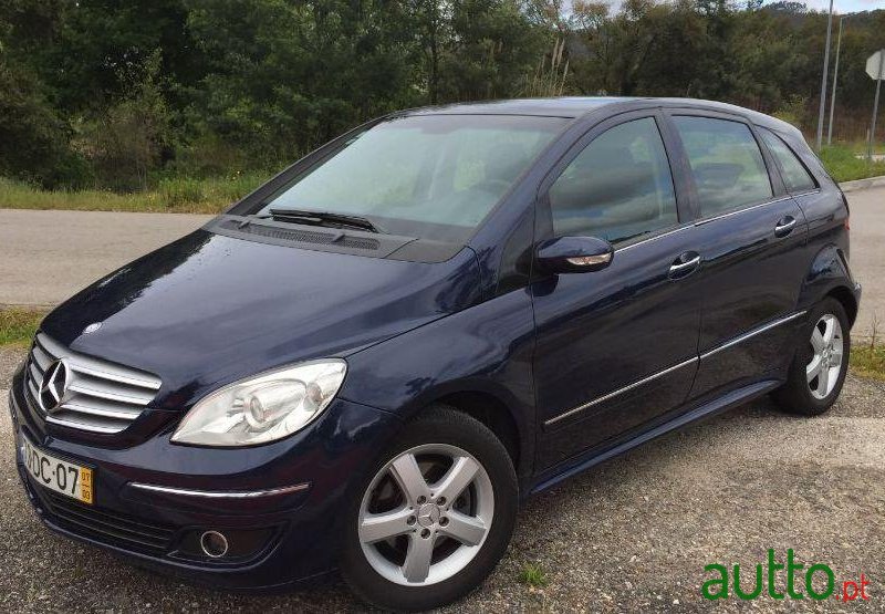 2007' Mercedes-Benz B-200 Cdi photo #1