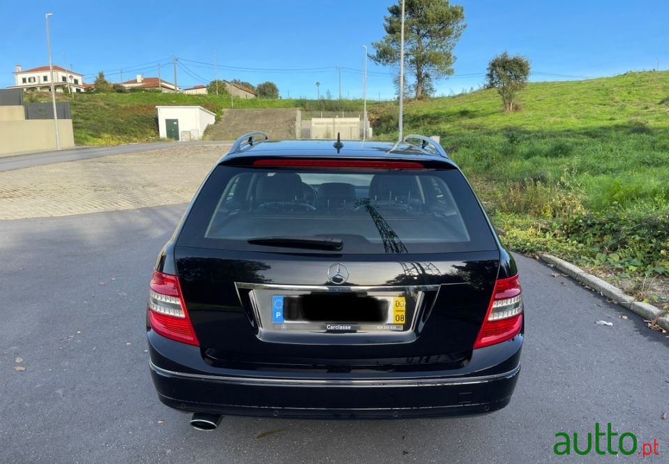 2008' Mercedes-Benz C-220 photo #3