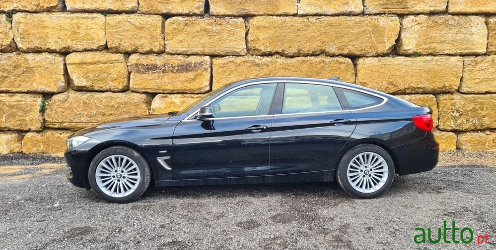 2017' BMW 318 Gran Turismo photo #3