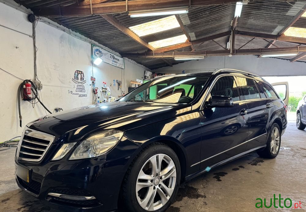 2013' Mercedes-Benz E 300 photo #2