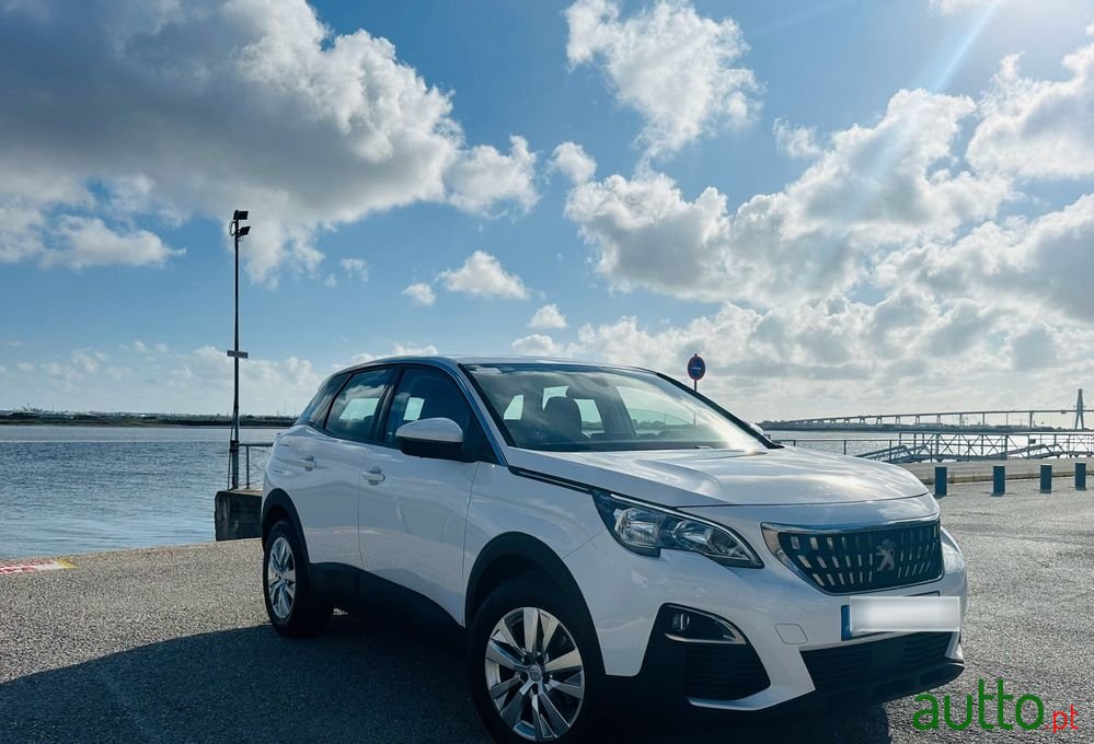 2019' Peugeot 3008 photo #3