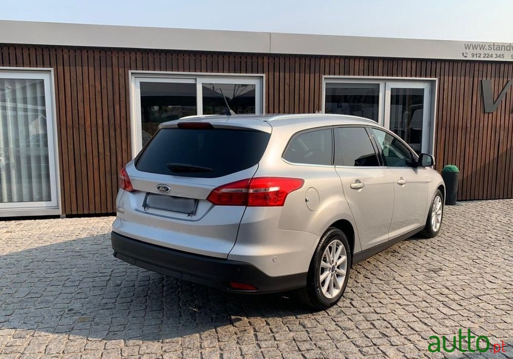 2017' Ford Focus Sw photo #6